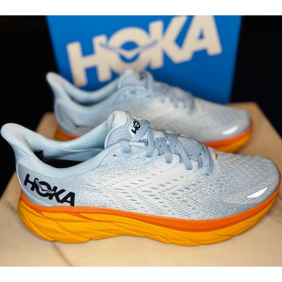 Women's Hoka Clifton 8 in Excellent Condition Size 9.5!! - Picture 1 of 6